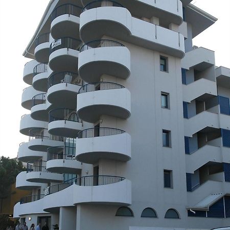 Apart Hotel Atlantic Grado Exteriör bild