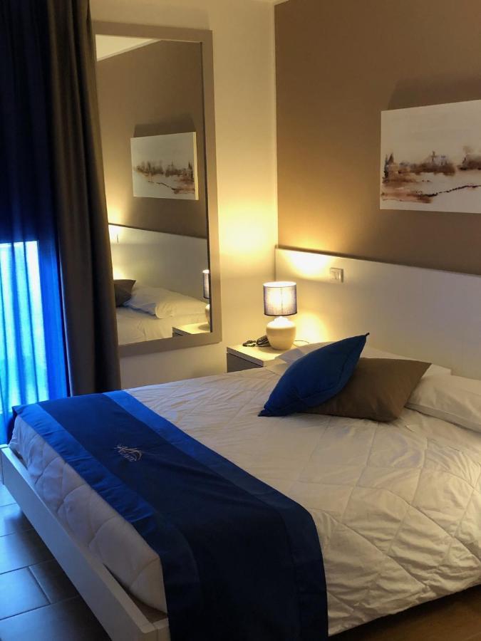 Apart Hotel Atlantic Grado Exteriör bild